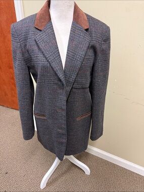 Womens Wool-Blend Houndstooth Jacket with Brown Suede Collar